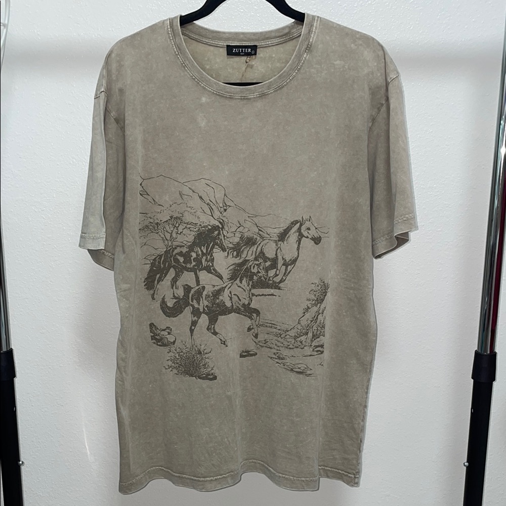 Women’s Desert Horses Tee